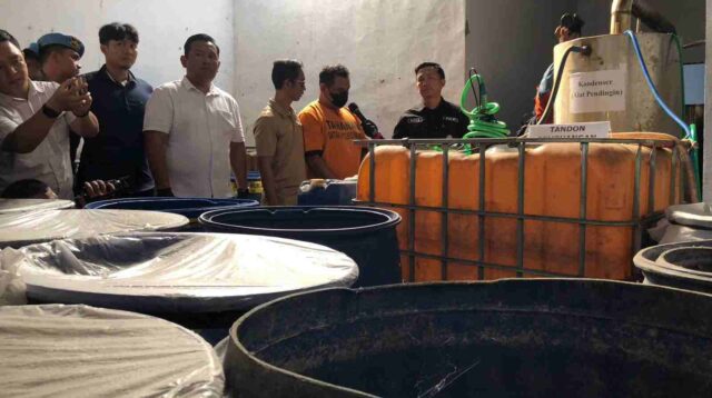 Home Industri Miras Ilegal di Pakis Digrebek Polisi