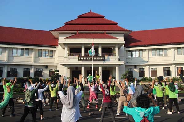 Senam Senam Tahes Mbois Jumat (STMJ). (ist) - Dandim 0833/Kota Malang Sebut STMJ Jadi Penyambung Silahturahmi Tiga Unsur