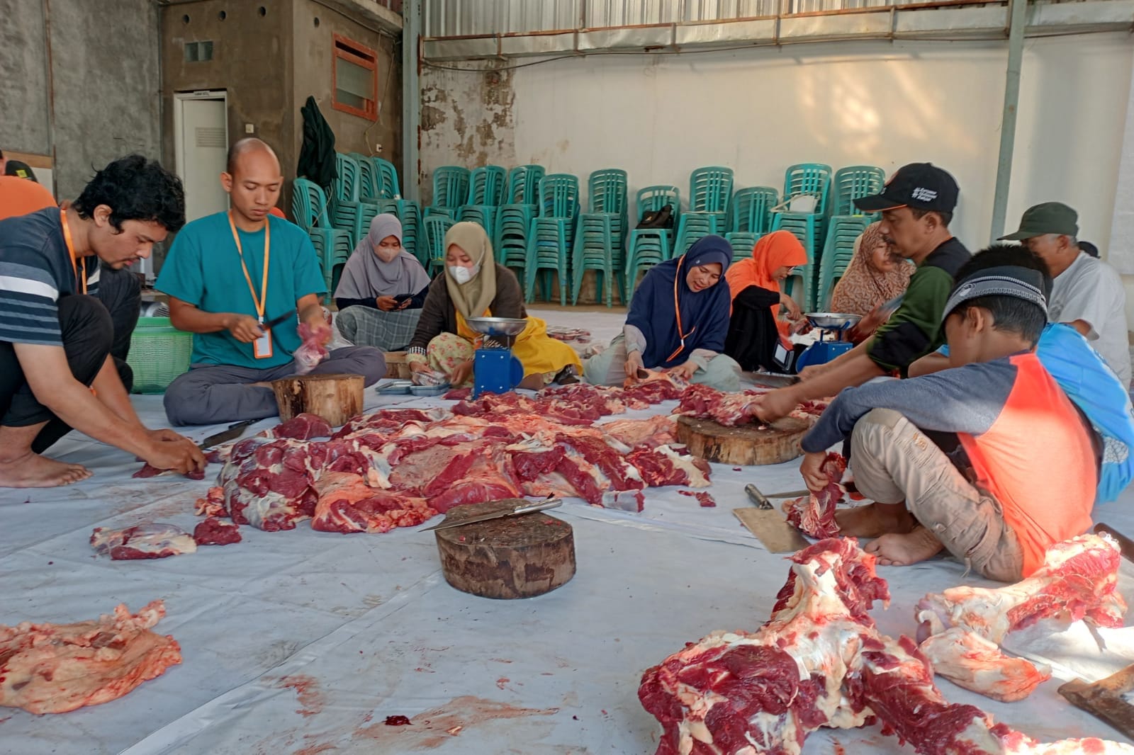 Lewat Semangat Berkurban, DPC PKS Sukun Menyembelih 4 Ekor Sapi dan 9 Ekor Kambing
