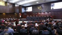 Suasana sidang putusan di gedung MK. (Seru.co.id/udi) - MK Perintahkan KPU Pamekasan Lakukan Penghitungan Surat Suara Kembali