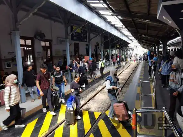 Penumpang Kereta Api di Daop 9 Jember Tembus 47.937 Selama Libur Idul Adha