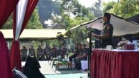 Aster Panglima TNI, Mayjen TNI Novi Helmy Prasetya SIP MIP memberikan Pembekalan Binter Satgas Yonif 512/QY. (penrem083) - Aster Panglima TNI Berikan Pembekalan Binter Satgas Yonif 512/QY