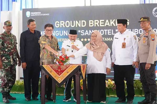 Bupati Situbondo menghadiri sekaligus meresmikan ground breaking pembangunan "SAN HOTEL" Situbondo, Rabu (10/07/2024). (Seru.co.id/mam) - Bung Karna Resmikan Ground Breaking Pembangunan Hotel Bintang 4 Pertama di Situbondo