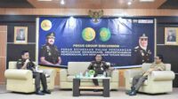 Peringati Hari Bhakti Adhyaksa ke-64 Kejari TJ Perak Gelar FGD, Baksos dan Anjangsana