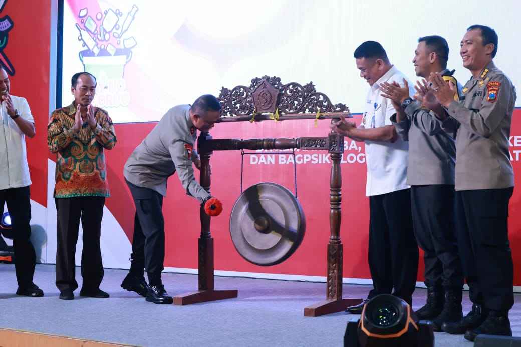 Kapolda Membuka Road Show Sosialisasi Bahaya Penyalahgunaan Narkoba Bagi Pelajar dan Mahasiswa
