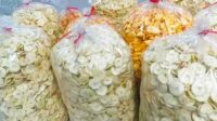 Bahan Baku Naik Dua Kali Lipat, Produsen Kripik Buah Khas Batu Putar Otak