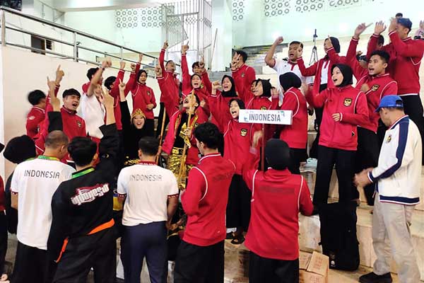 Kontingen Indonesia cabor pencak silat siap mempersembahkan medali. (rhd) - UMM Jadi Tuan Rumah Cabor Pencak Silat ASEAN University Games