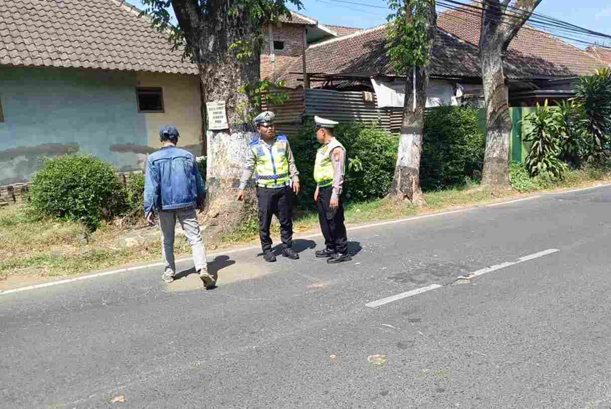 Diduga Mengantuk, Remaja Kepanjen Tewas Usai Menabrak Pohon