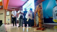 LAUNCHING: Pemkab Situbondo menggelar Job Fair 2024 bekerjasama dengan puluhan perusahaan, Rabu (31/7/2024). (Seru.co.id/aza) - Bupati Situbondo Launching Job Fair Situbondo 2024, Peluang bagi Ribuan Pelamar Kerja