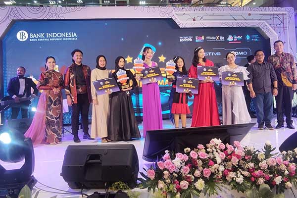 Pengumuman pemenang Teenagers Idol menutup rangkaian CBP Championship BI Malang. (rhd) - Sosialisasi Cinta Bangga Paham Rupiah, CBP Championship BI Malang Bidik Gen Z
