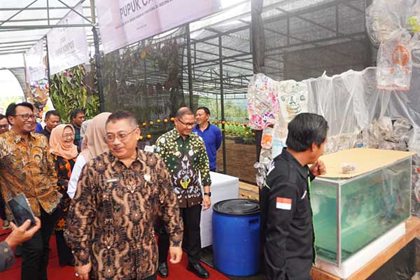 Peninjauan lokasi pengolahan dan edukasi sampah di Taman Wisata Selecta Kota Batu. (ist) - Membanggakan! Selecta Jadi Tempat Wisata Bebas Sampah Pertama di Indonesia
