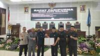 Pj Wali Kota Malang bersama DPRD Kota Malang Setujui rancangan KUPA-PPAS APBD 2024. (afi) - Rancangan KUPA-PPAS APBD 2024 Disetujui DPRD, Pj Wali Kota Malang Berharap Segera Ditindaklanjuti