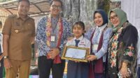 Pj Wali Kota Malang mengobrol bersama para siswa SMPN 2 Malang. (foto:afi)