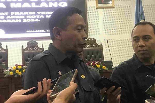 Pj Wali Kota Malang jadikan penekanan fraksi sebagai evaluasi. (afi) - Pj Wali Kota Malang Siap Tindaklanjuti Pendapat Fraksi Terhadap Rancangan KUA-PPAS 2024