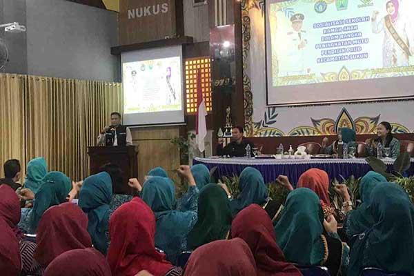 Pj Wali Kota Malang sebut sekolah ramah anak penting mewujudkan kota Malang yang layak anak. (afi) - Sosialisasi Sekolah Ramah Anak, Pj Wali Kota Malang: Harus Bebas dari Kekerasan dan Diskriminasi