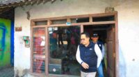 Pj. Gubernur Jatim Tinjau Program Bedah Rumah di Kota Batu