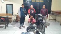 Polisi seusai melakukan penangkapan kepada pelaku. (ist) - Baru Keluar dari Rutan, Seorang Residivis Kembali Curi Ranmor di Area Persawahan
