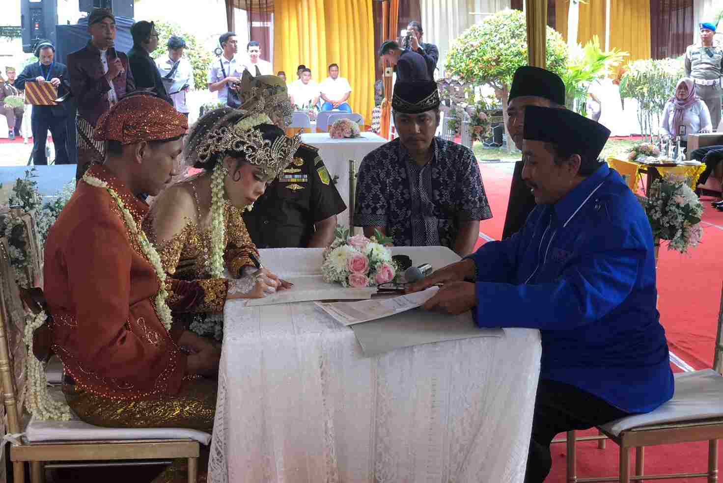 Kejari Kabupaten Malang Mantu, 64 Pasangan Dinikahkan