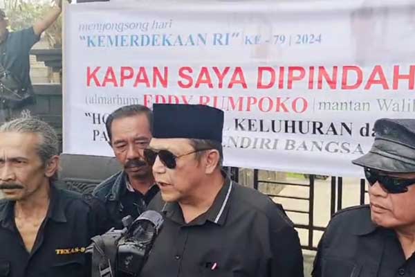 Wakil Ketua Dua Dewan Harian Cabang (DHC) 45 Kota Batu, Budi Kabul. (ist) - Forum Warga Batu Tuntut Pemindahan Makam Eddy Rumpoko Sebelum Peringatan 17 Agustus