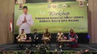 Workshop bagi 75 takmir masjid dan 10 penyuluh agama digelar di hotel Grand Mercure. (afi) - DMI Kota Malang Hadirkan Tempat Curhat Masalah Keluarga di 25 Masjid se-Kota Malang