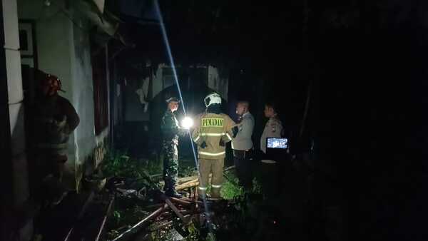 Seminggu Ditinggal Pemiliknya, Rumah di Jember Hangus Terbakar