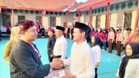 266 Napi Rutan Situbondo, mendapat remisi di Hari Ulang Tahun ke 79 Republik Indonensia. (Seru.co.id/aza) - Ratusan Napi Rutan Situbondo Dapat Remisi di HUT ke 79 RI, Enam Orang Langsung Bebas