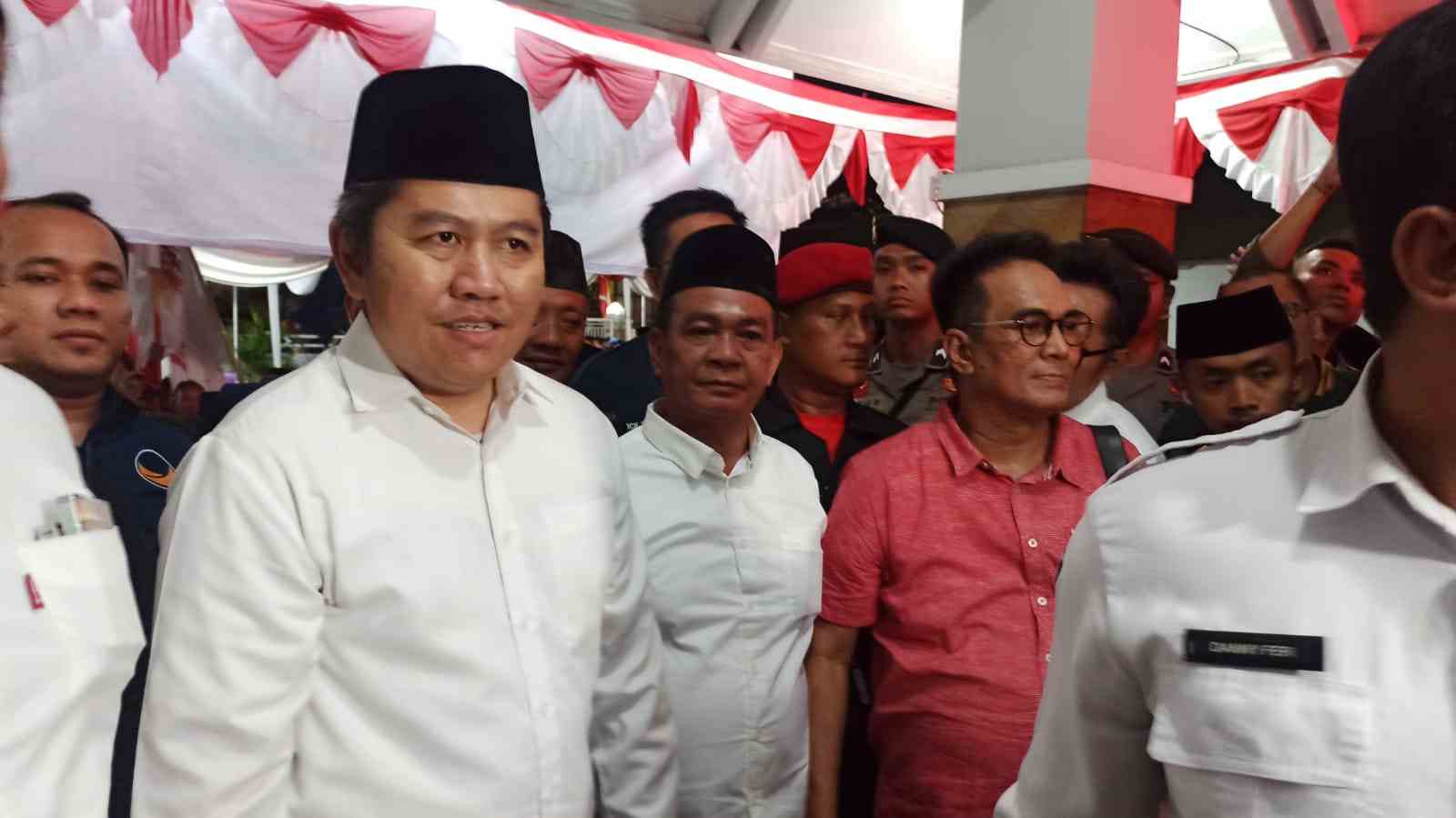 Diusung 9 Parpol, Mas Iin - Edy Resmi Mendaftar ke KPU Sidoarjo
