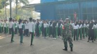 Babinsa Koramil Kedungkandang Berikan Pelatihan PBB dan Wasbang Siswa SMAN 6 Kota Malang