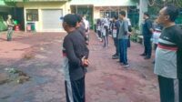 Babinsa Koramil Sukun Berikan Pelatihan PBB Guru SMP Al Hidayah Kebonsari