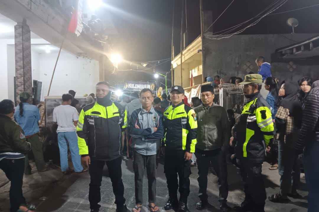 Sinergi Bhabinkamtibmas, Bhabinsa dan Linmas di Batu Amankan kegiatan Masyarakat