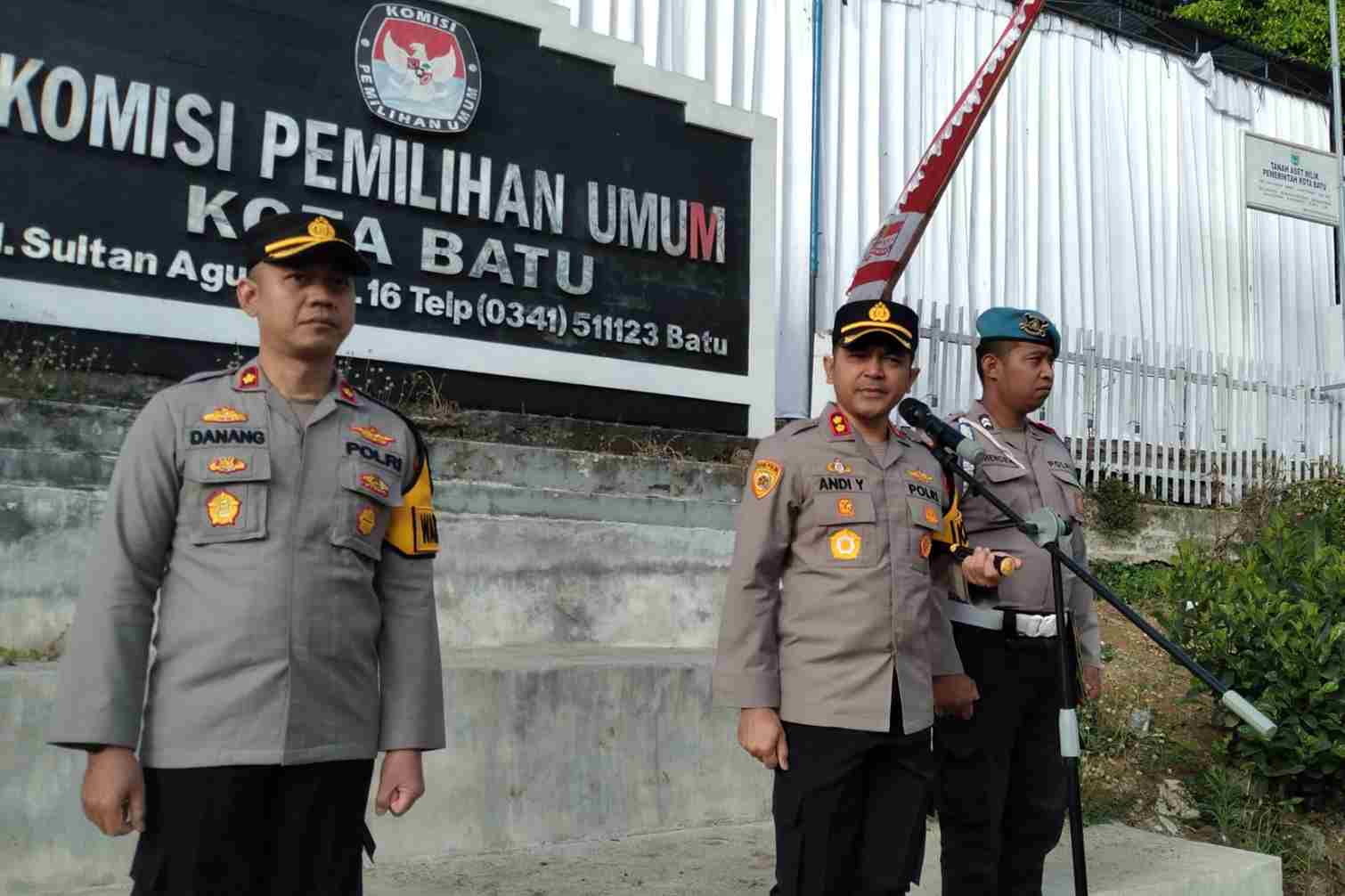 Kapolres Batu Jamin Keamanan Paslon Wali Kota dan Wakil Wali Kota Batu 2024 Saat Pendaftaran