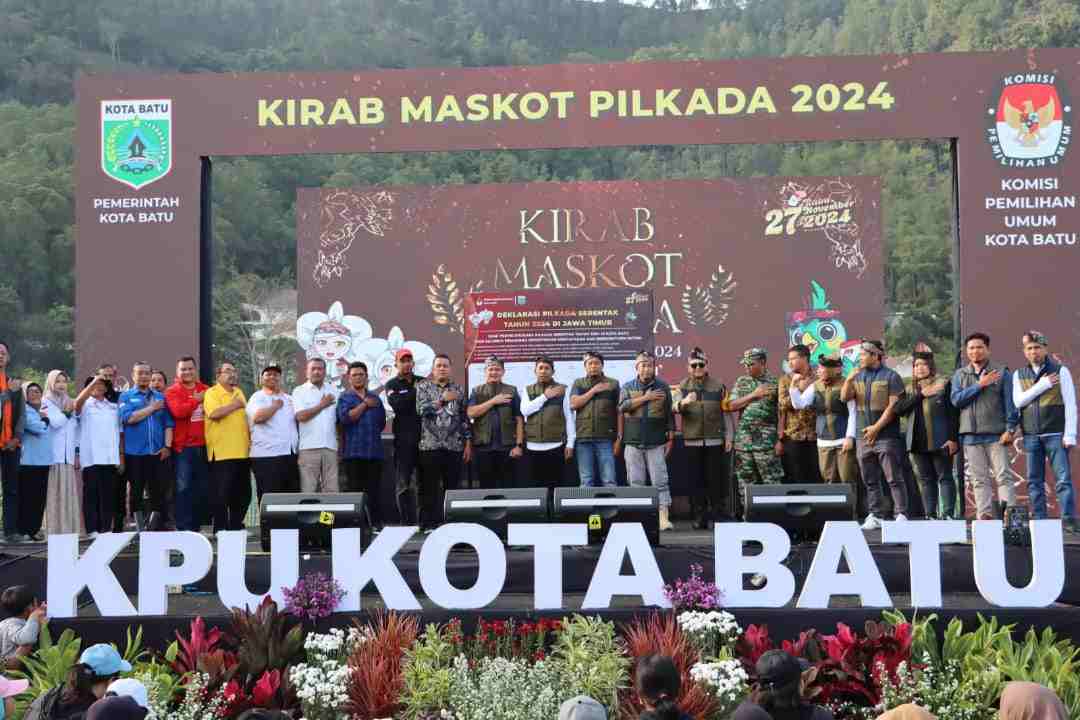 Kirab Maskot Pilkada Serentak 2024 di Kota Batu Berlangsung Meriah