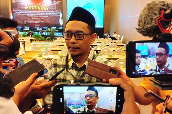 Komisioner Divisi Teknis Penyelenggaraan KPU Kota Malang, Ali Akbar. (rhd) - Pasca Putusan MK, KPU Kota Malang Tunggu Juknis KPU RI