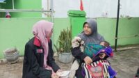Mahasiwa PMM 2024 UMM Memperkenalkan Penyakit Diabetes Melitus berbasis Leaflet pada Masyarakat Kelurahan Dinoyo Malang