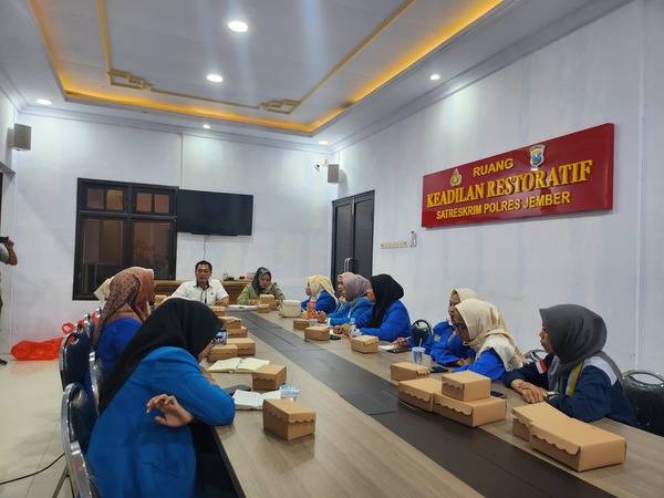 PC Kopri PMII Jember Audiensi dengan Polres Jember, Dorong Keterbukaan Informasi Penanganan Kekerasan Anak
