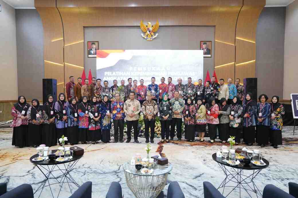 Pj Aries Buka Pelatihan Kepemimpinan Pengawas Angkatan XIII Kota Batu Tahun 2024