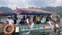 Hari Konservasi Alam, Jasa Tirta I Tebar 160 Ribu Bibit Ikan di Tiga Waduk