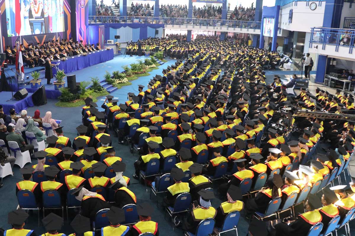 Polinema menggelar wisuda ke-65 Tahap I di Graha Polinema. (ist) - Polinema Lepas 733 Wisudawan pada Wisuda ke-65 Tahap I, Diikuti Mahasiswa Joint Degree