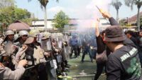 Simulasi Sistem Pengamanan Kota (Sispamkota) yang digelar di halaman Polres Malang. (ist) - Ciptakan Pilkada Damai, Polres Malang Gelar Sispamkota