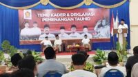 Anwar Saddad saat memberikan sambutan di temu kader Partai Gerindra dan deklarasi pemenangan pasangan calon Bupati Pamekasan. (SERU.co.id/udi) - Temu Kader Partai Gerindra dan Deklarasi Bakal Calon Bupati Pamekasan, Anwar Saddad: Kerja Keras Soliditas untuk Meraih Kemenangan