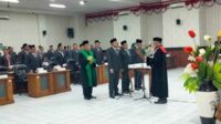 DPRD kabupaten Situbondo melakukan paripurna pengucapan sumpah atau janji pimpinan DPRD kabupaten Situbondo masa jabatan 2024-2029. (Seru.co.id/aza) - Pengucapan Sumpah dan Janji Pimpinan DPRD Situbondo Definitif Lewat Paripurna Istimewa