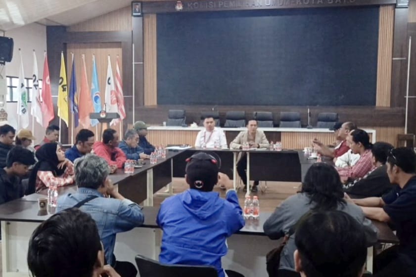KPU Batu Bantah Ada Larangan Peliputan Pengundian Nomor Urut Paslon Cakada Batu