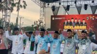 KPU Pamekasan bersama para calon Bupati Pamekasan saat melakukan Deklarasi Damai. (Seru.co.id/udi) - KPU Pamekasan Gelar Deklarasi Pemilu Damai