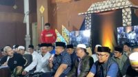 Kapolres Pamekasan saat ngaji trotoar bersama komunitas motor di Pamekasan. (Seru.co.id/udi) - Ngaji Trotoar Bersama Pemuda, Kapolres Pamekasan: Semoga Bisa Istiqomah Membawa Dampak Positif