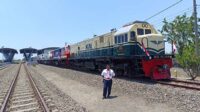 Parade Lokomotif yang memecahkan rekor MURI di Stasiun Tulangan, Sidoarjo. (Seru.co.id/amb) - Parade Lokomotif Varian Livery Terbanyak di Sidoarjo, IRPS dan KAI Raih Rekor MURI