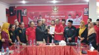 Partai Ummat saat menyerahkan surat dukungan untuk Hendy-Firjaun pada PDIP. (Seru.co.id/amb) - Partai Ummat Gabung Koalisi PDIP untuk Menangkan Hendy-Firjaun di Pilkada Jember