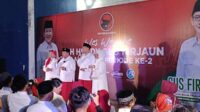 Paslon Hendy-Firjaun saat bersholawat dan hendak berangkat ke acara pengundian nomor urut. (Seru.co.id/amb) - Sambil Bersholawat Paslon Hendy-Firjaun Berangkat ke Pengundian Nomor Urut Pilkada Jember