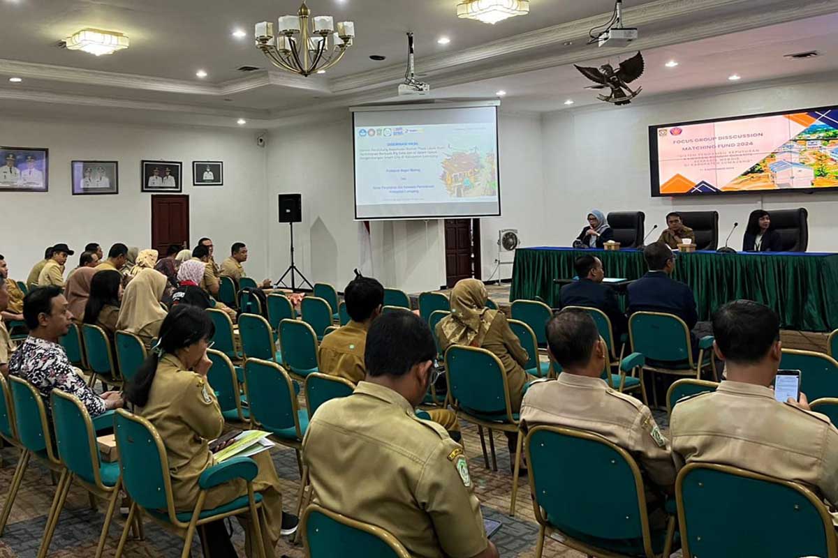 Pemaparan sistem pengambil keputusan kawasan kumuh dinamis berbasis WebGIS. (ist) - Pemkab Lumajang Gandeng Polinema, Kembangkan Sistem Pengambil Keputusan Kawasan Kumuh Dinamis Berbasis WebGIS