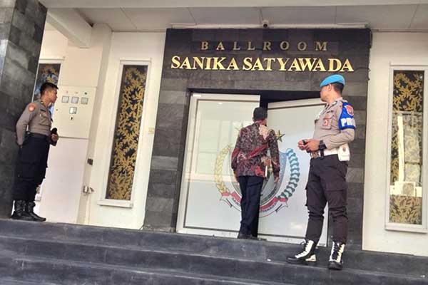 Pemeriksaan saksi dari pengurus maupun Ketua Pokmas di Kabupaten Malang secara tertutup di Ballroom Sanika Satyawada, Polresta Malang Kota, Selasa (17/9/2024). (ist) - KPK Periksa Beberapa Pokmas Kabupaten Malang Atas Dugaan Korupsi Dana Hibah