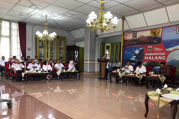 Penandatanganan kerjasama pengelolaan Wisata Wendit. (Seru.co.id/wul) - Tingkatkan Potensi, Wisata Air Wendit Pakis Akan Dibuka